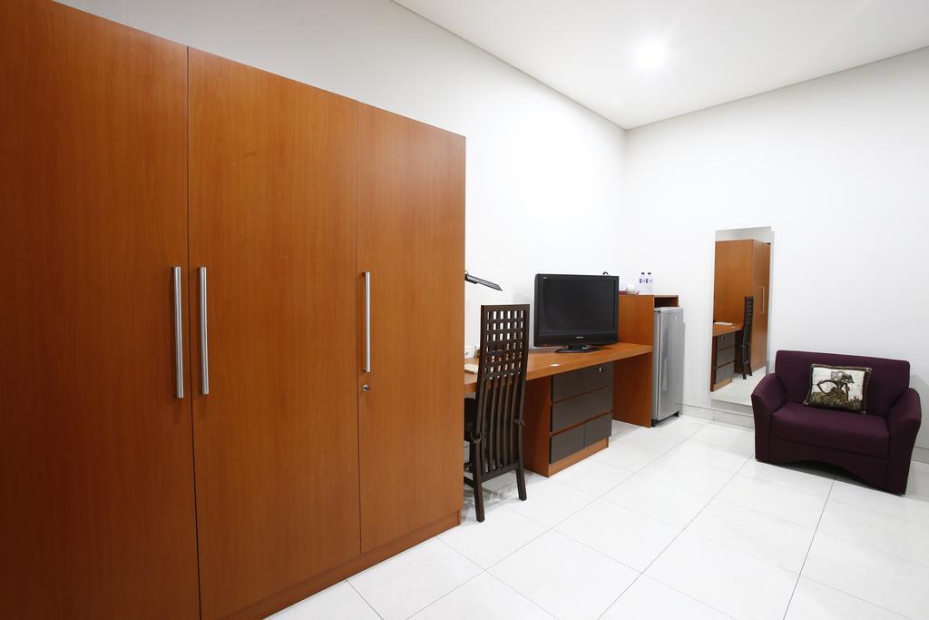Reddoorz @ Menteng Yakarta Exterior foto