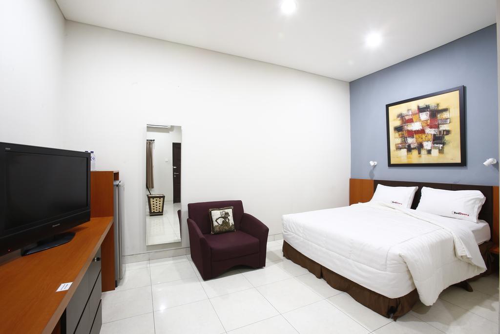 Reddoorz @ Menteng Yakarta Exterior foto