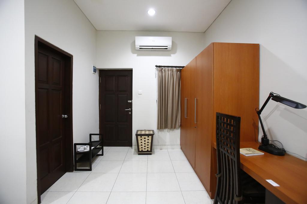 Reddoorz @ Menteng Yakarta Exterior foto